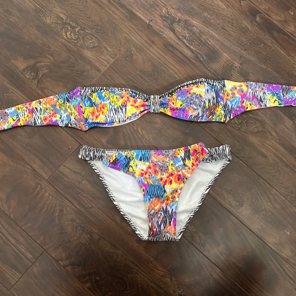 RAISINS bikini size large